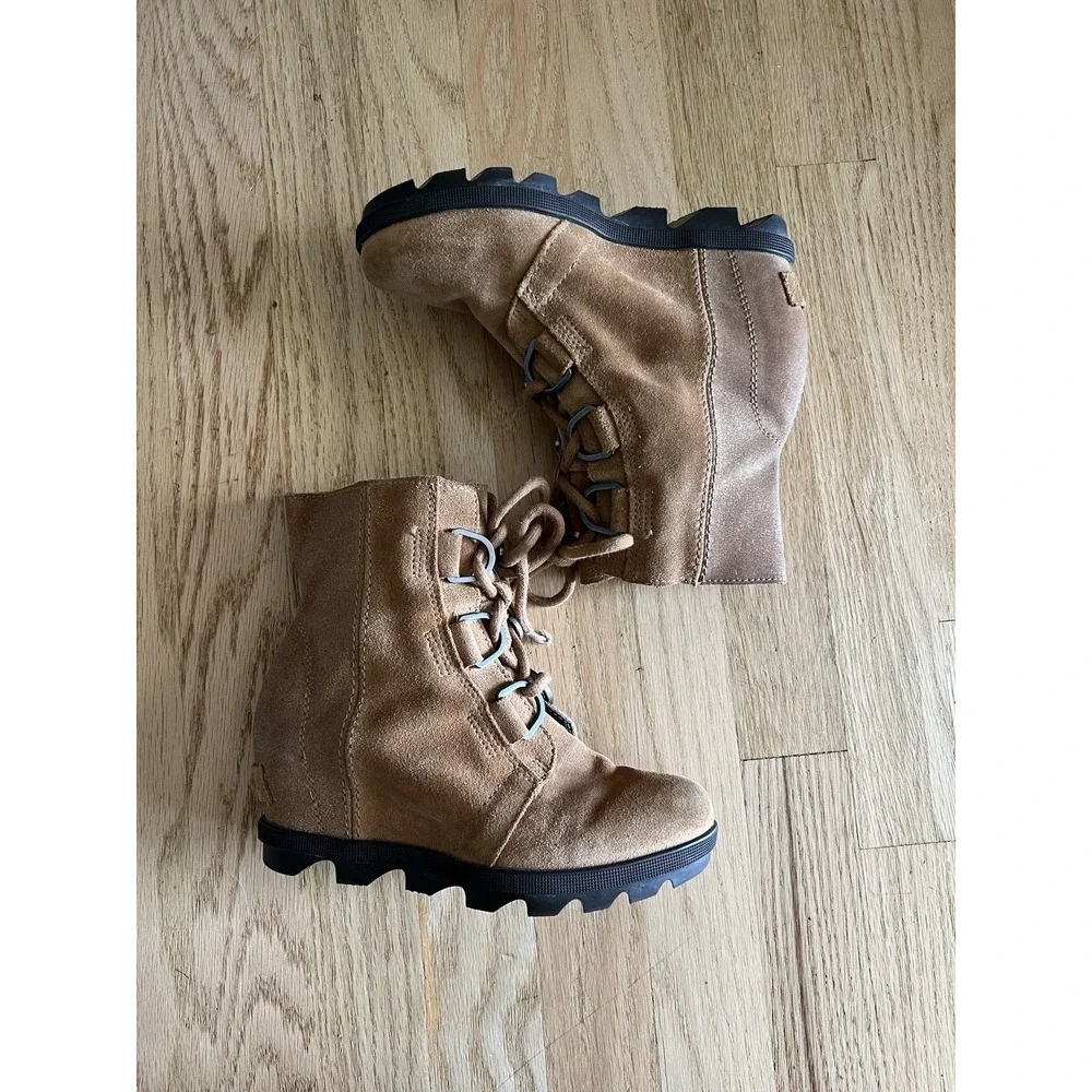 Sorel Boots Youth 2 Joan Of Arctic Wedge II Ankle Bootie Suede NY2988-224